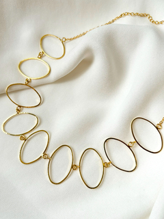 Choker oval vazado dourado