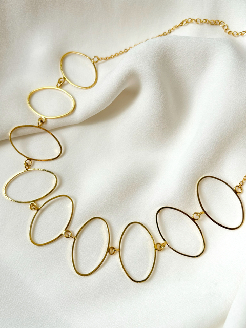 Choker oval vazado dourado