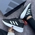 Adidas Pureboost Black White en internet