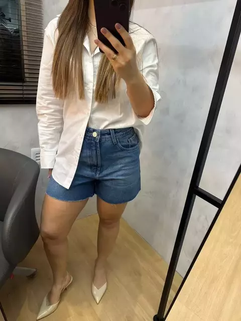 SHORT JEANS MEIA COXA ALINE - comprar online