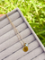 COLAR MEDALHA INICIAL PP PERSONALIZADA E PONTO DE LUZ OURO - use.sorah
