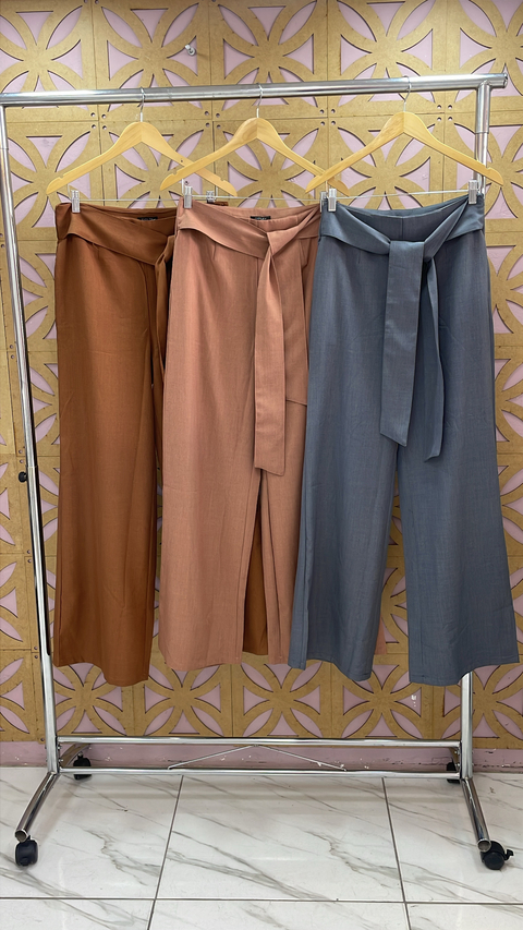 9004 - Calça Eloa - comprar online