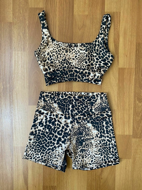 Conjunto Deportivo Animal Print Claro