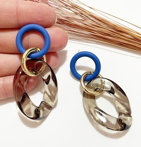 Brinco Acrílico Elos Azul Dourado e Cinza