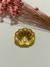 Broche Dourado Concha com Pérola e Pedras na internet