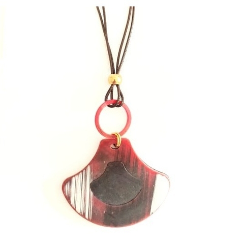 MAXI COLAR FIO ENCEIRADO COM ELO E PINGENTE