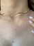 Colar Choker Dourada Ondulada na internet