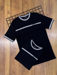 Camiseta Armani coleção 2024