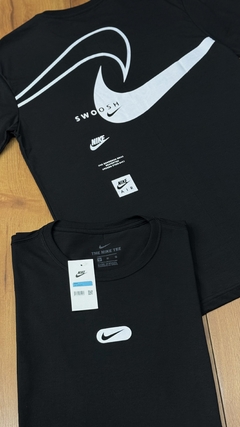 Camiseta Nike Sportswear na internet