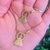 Escapulário Nossa Senhora Aparecida Dourado com Strass