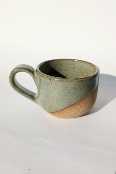 Caneca/ xícara média luz em cerâmica artesanal - comprar online
