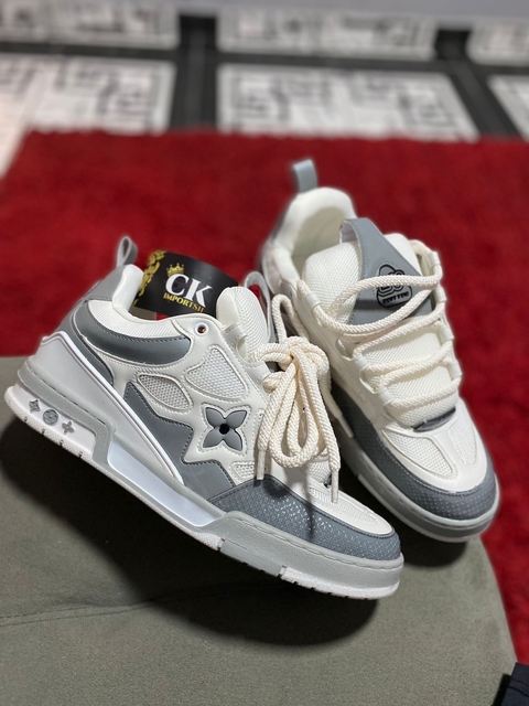 Louis Vuitton - Cinza