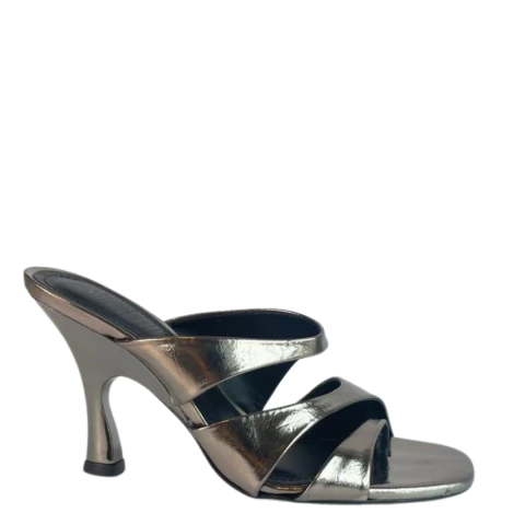 Mule Metalizado Reflexo Prata Salto Taça