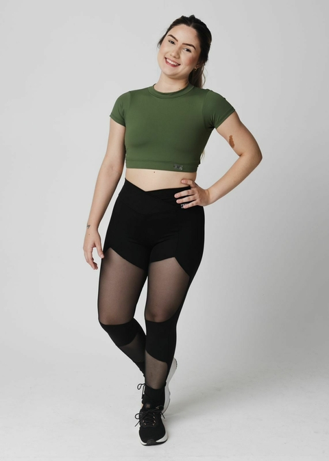 Calça de Recortes tule