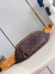 LV Multi Pochette