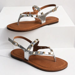 Rasteira Allure Prata com Tachas Douradas - loja online