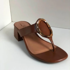 Tamanco Allure Marrom com Fivela Dourada Salto Bloco - Allure