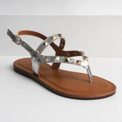 Rasteira Allure Prata com Tachas Douradas - comprar online