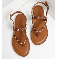 Rasteira Allure Caramelo com Tachas Douradas - loja online