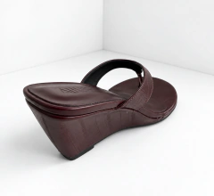 Tamanco Allure Anabela Café Salto 7,5 cm - Allure calcados