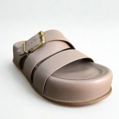 Tamanco Flatform Allure Fendi na internet