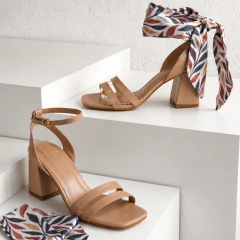 Sandália Allure Salto Bloco com Lenço - comprar online