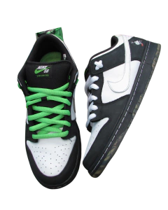 2019 - Nike SB Dunk Low Panda Pigeon