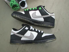 Imagem do 2019 - Nike SB Dunk Low Panda Pigeon