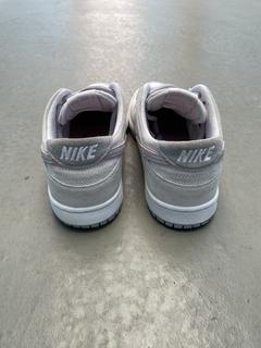 Imagem do 2017 - Nike SB Dunk Low Ishod Wair Flat Silver