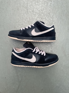 Imagem do 2019 Nike SB Dunk Low Black Washed Coral