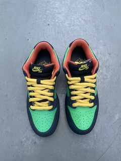 2009 Nike SB Dunk Low Green Spark - Vintage Valley