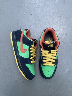 2009 Nike SB Dunk Low Green Spark na internet