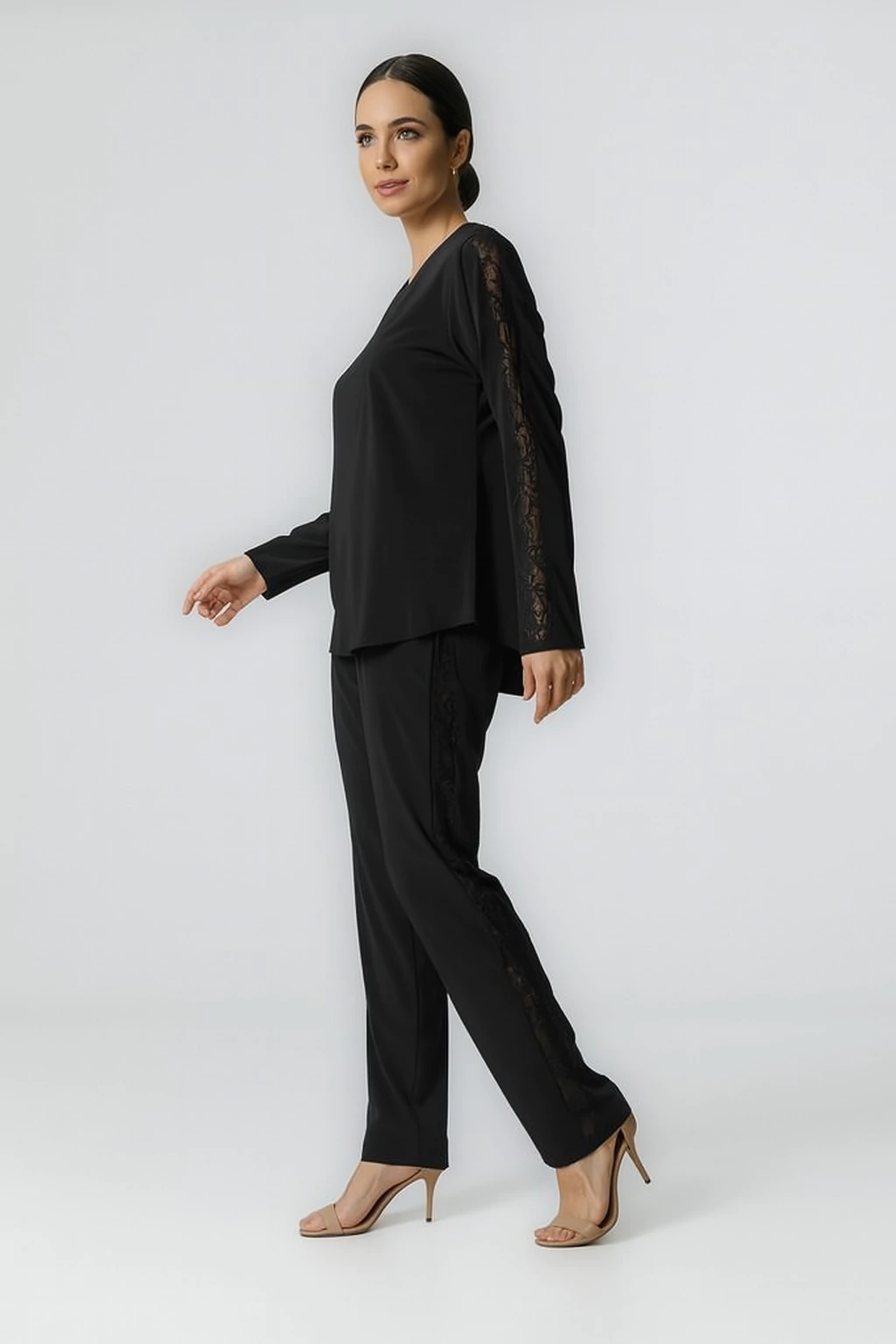 PIJAMA FEMININO MANGA LONGA DETALHE RENDA PERLLA