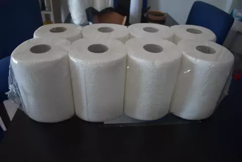 Rollos de cocina papel tissue x 8 unidades x 200 paños