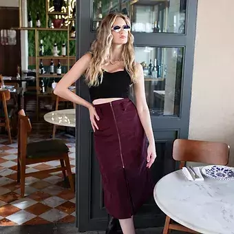 Saia midi com zíper vinho - comprar online