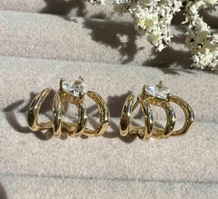 BRINCO EAR CUFF COM ZIRCÔNIA CORAÇÃO
