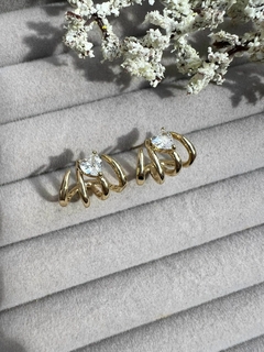 BRINCO EAR CUFF COM ZIRCÔNIA CORAÇÃO - comprar online