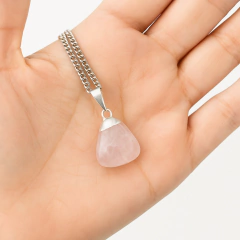 COLLAR CUARZO ROSA en internet