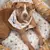Cama Impermeável para Cachorro Abelhinhas Dourado P M G na internet