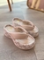 Plataforma chinelão Amanda Off White na internet