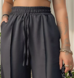 Calça Duna Wide Feminina Com Elástico E Bolso - Estilo Márcia