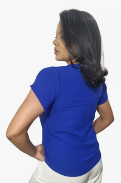 Blusa Feminina Manga Princesa Crepe Aurora - Azul Bic - comprar online