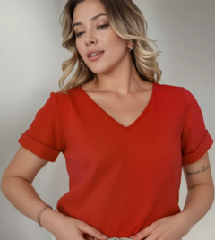 Blusa Feminina Social Duna Decote V Manga Curta - Vermelha - comprar online