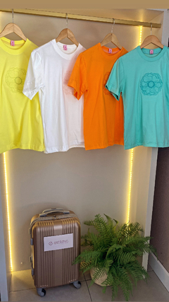 Tshirt Bordada Lima - comprar online