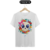 T-shirt branca com estampa de caveira kawaii cercada por flores coloridas e um laço rosa.