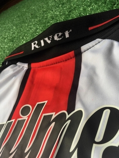 RETRO - RIVER PLATE 2000/01 - ALTERNATIVA - potrero_alb