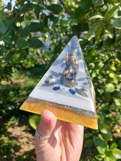 Imagem do Pirâmide Orgonite Ganesha Base 10cm Prosperidade com Nanotecnologia