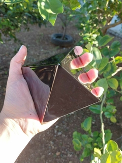 Pirâmide Orgonite Black Proteção com Nanotecnologia