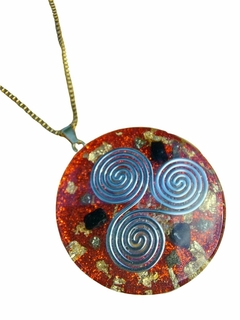 Pingente Orgonite Triskle com Nanotecnologia Vermelho