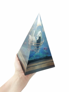 Pirâmide Orgonite Cianitas com Nanotecnologia e Tecnologia Keshe - comprar online